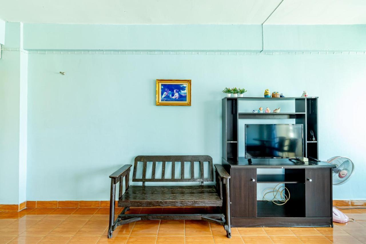 Benjaratch Boutique Apartment Бангкок Екстер'єр фото